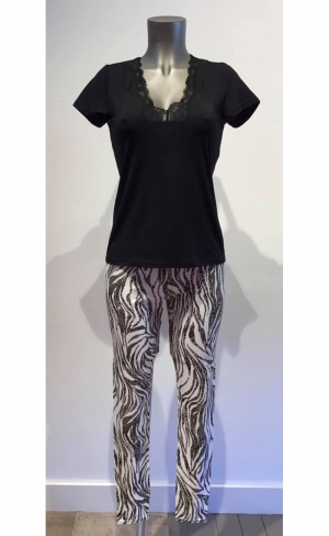 SIMPLY PERFECT + ZEBRE REBELLE NO+ZL