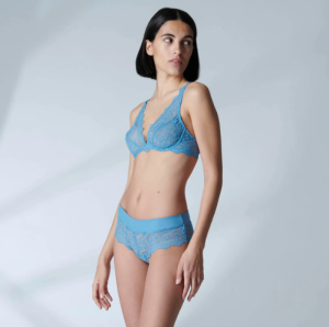 FREESIA 591/BLEU HIMALA
