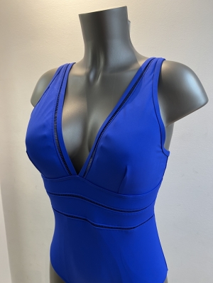 ESSENTIALS COBALT