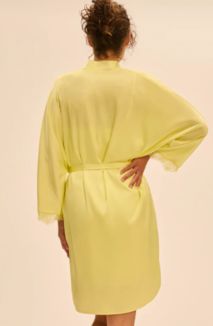 SATIN SECRETS  206/JAUNE D