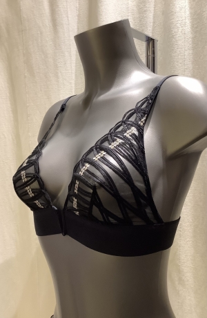 CLEOPATRE 010/BLACK