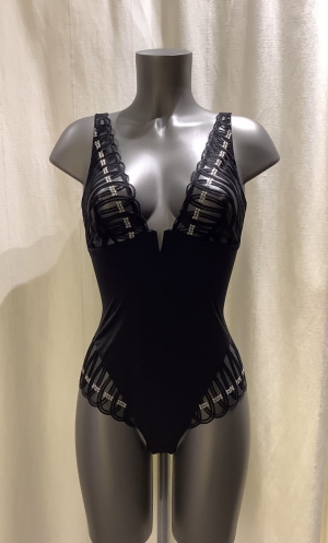 CLEOPATRE 010/BLACK